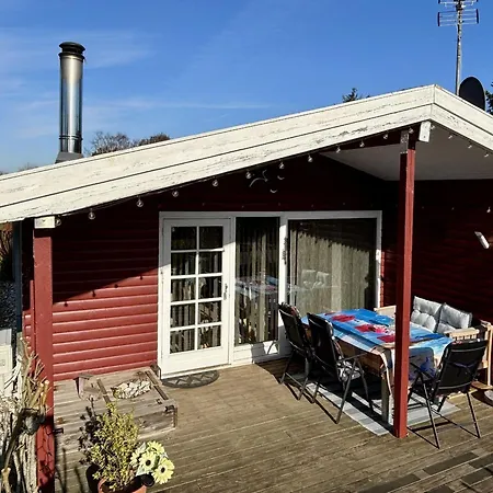 In Ruhiger Lage Mit Kamin, Terrasse Und Grenznähe Ferienhaus